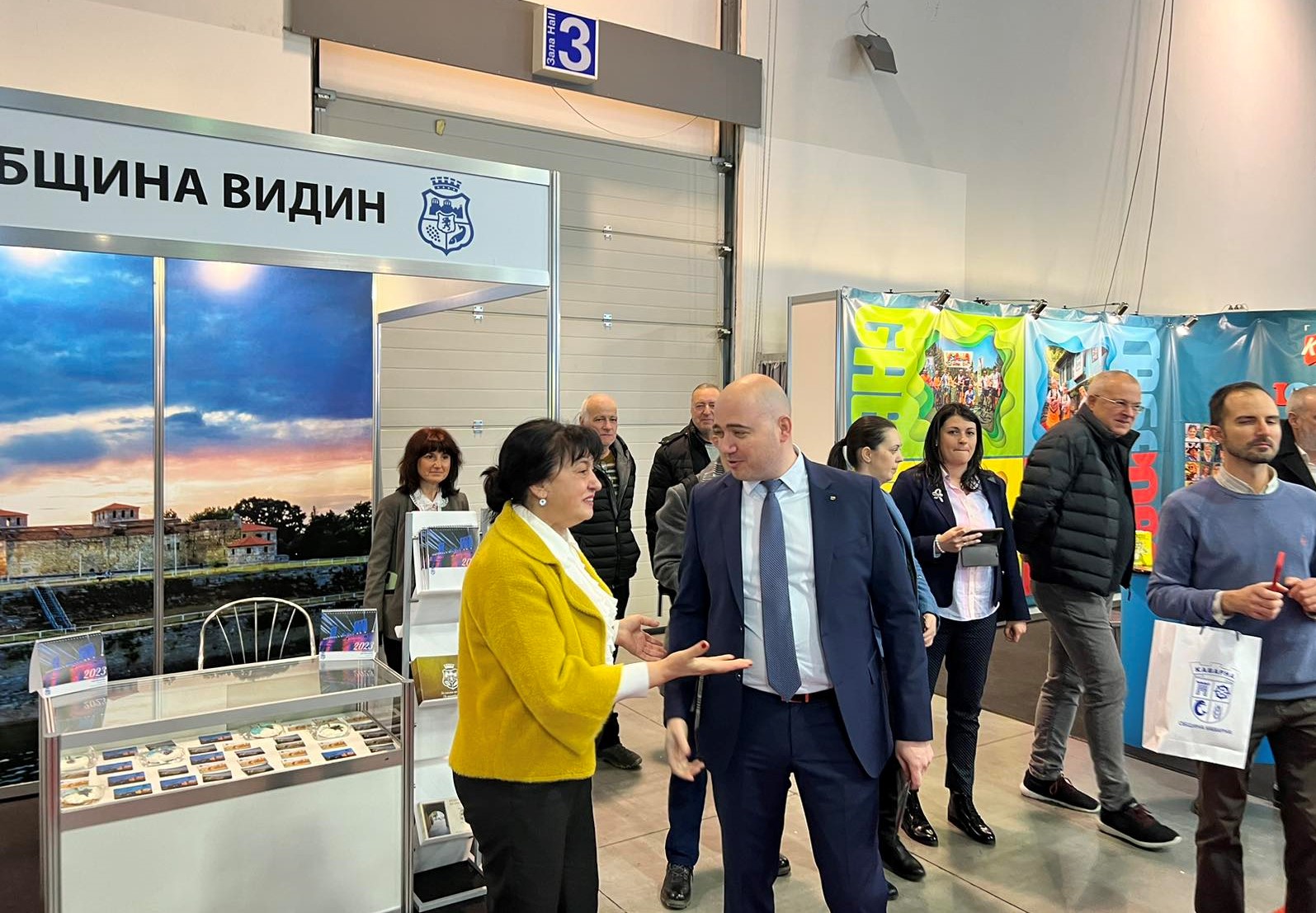 Министърът на туризма разгледа щанда на Община Видин на изложението Ваканция & СПА